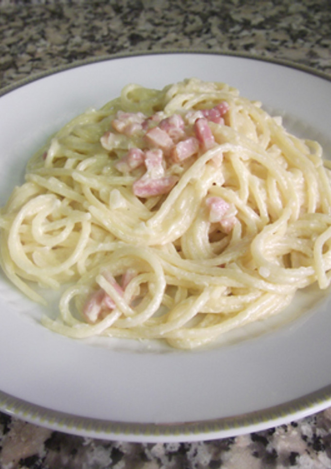 Una foto de Espaguetis a la carbonara