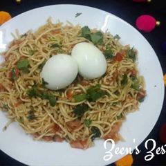Egg Noodles in Chinese Style A picture of Egg Noodles in Chinese Style.