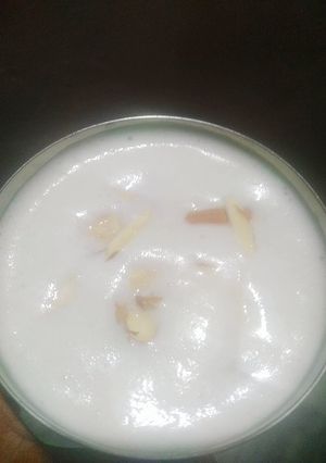 A picture of Banana smoothie.