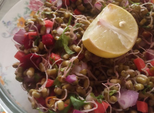 A picture of Green sprouts salad.