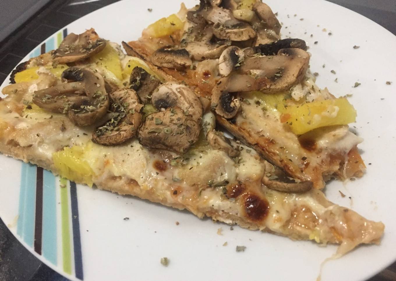 Pizza 🍕 de avena, pollo, piña y champiñones