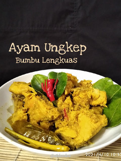 Foto resep *Ayam Ungkep Bumbu Lengkuas*
