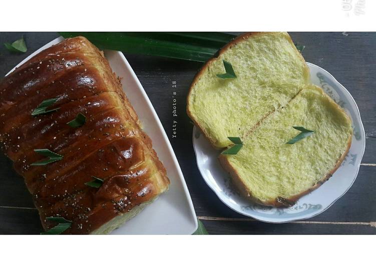 Roti Sisir Pandan