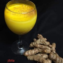 A picture of Turmeric Milk or Turmeric Latte.
