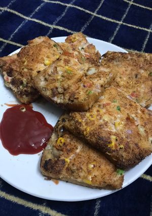 A picture of Bread malai pizza.