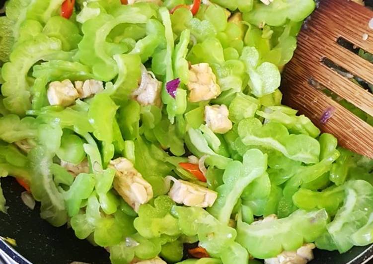 Tumis pare tempe