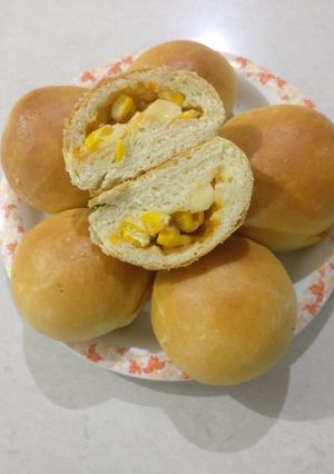 ચીઝ કોર્ન સ્ટફ બન (Cheese Corn Stuffed Bun Recipe In Gujarati) રેસીપી મુખ્ય ફોટો
