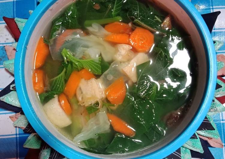 Resep Sup sayur bayam sederhana oleh Dewi Andearta Ratna - Cookpad