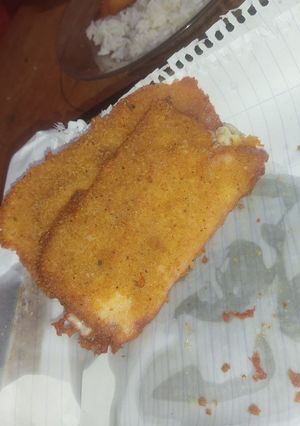 Una foto de Milanesas de jamón y queso 🧀