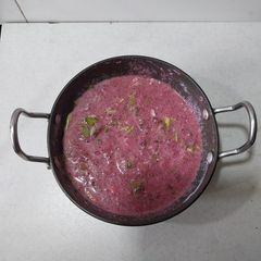 A picture of Beet Tzatiziki.