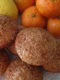 Muffin soffici con ricotta, agrumi e uvetta