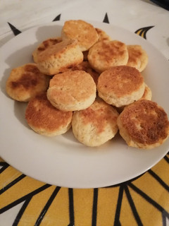Una foto de Scones de queso 🧀