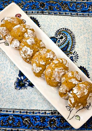 عکسی از دستور کوکی کدو حلوایی ترک دار (کوکی کرینکل) (Pumpkin cookies)