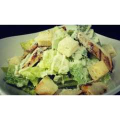 سلطة سيزر دجاج 🥗-レシピのメイン写真