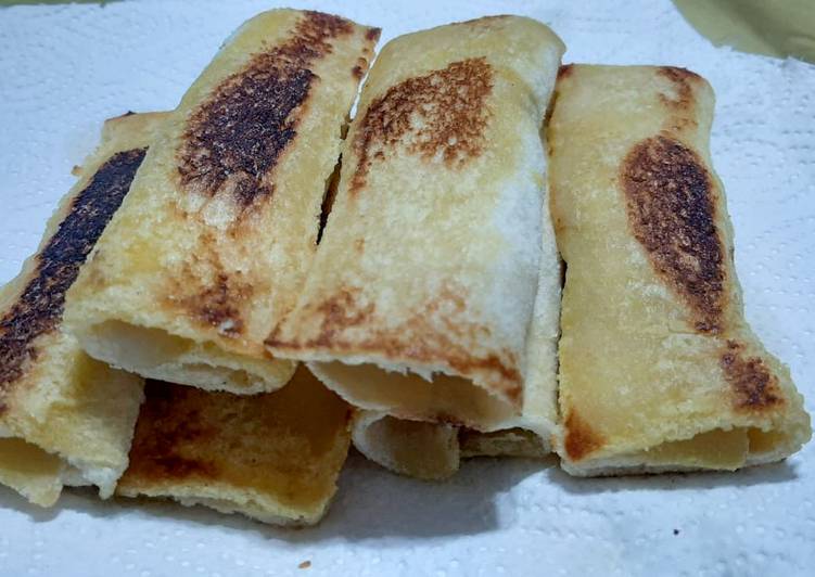 Roti Gulung Pisang Coklat Keju