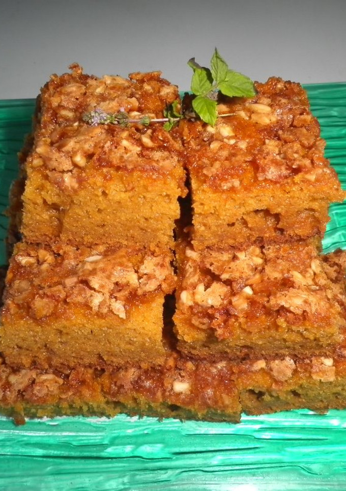 Una foto de Torta de calabaza, zanahoria y manzana