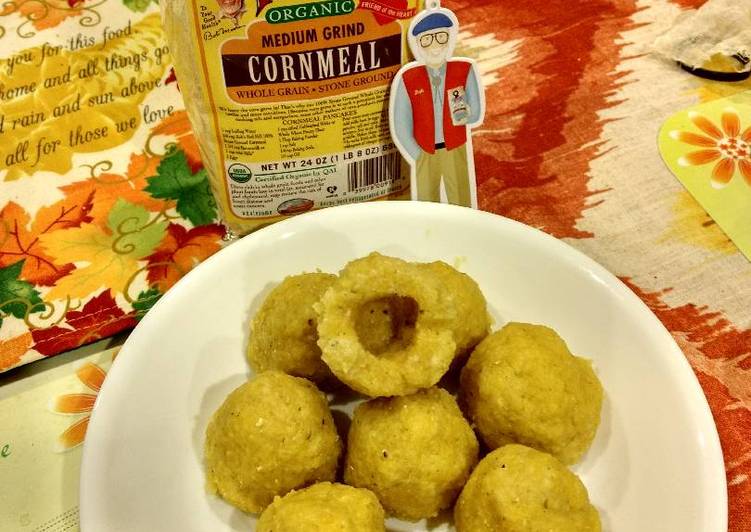 Steamed wotou (nonleven cornbread) 红薯�?��?头