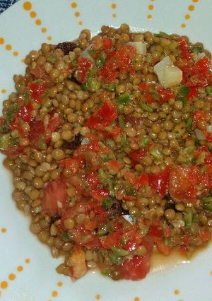 Foto principal de Ensalada de lentejas con vinagreta de pimientos