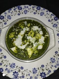 पालक पनीर (palak paneer recipe in Hindi) रेसिपी मुख्य फोटो