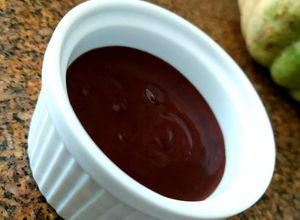 Foto de Calda cremosa de chocolate (aquela que não endurece no sorvete)