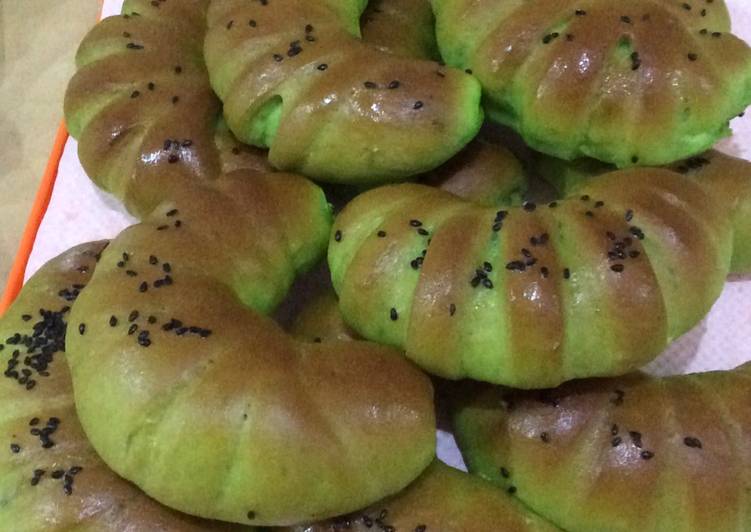 Resep masakan Roti ulet pandan | Langkah Membuat Roti ulet pandan Yang Enak Banget