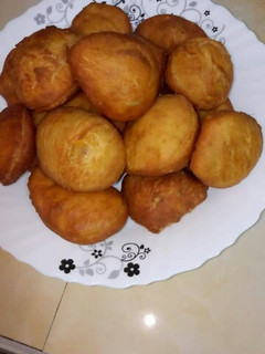 A picture of Home made Mandazi.