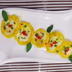 Stuffed Mango kulfi A picture of Stuffed Mango kulfi.