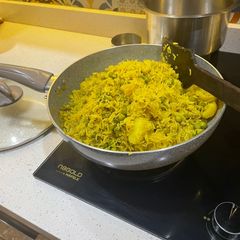 A picture of Tahiri U.P Stlye of making pulao).