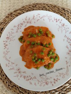 Una foto de Cinta de lomo en salsa