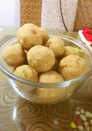 A picture of Churma ke laddu.