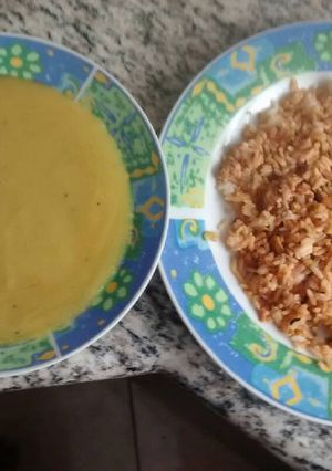 Una foto de Pollo cuatro elemento con crema de auyama y plátano
