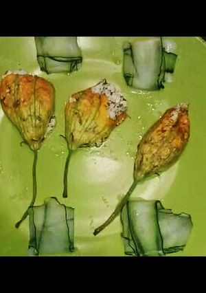 A picture of 3. Zucchini flower filled and baked.