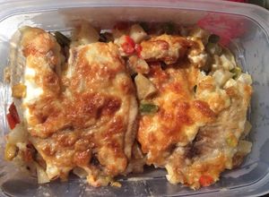Una foto de Pescado al horno con bechamel y verduras