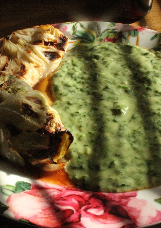 Una foto de Paquetes sorpresa con salsa blanca verdozzza