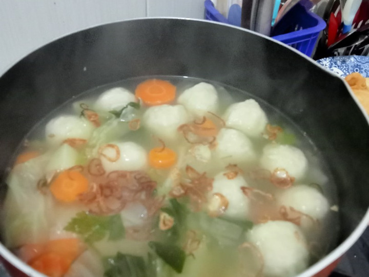 Wajib coba! Cara  membuat Sop Sayur Baso yang enak