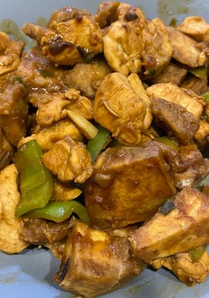 芋頭炒雞丁 的食譜成品照片