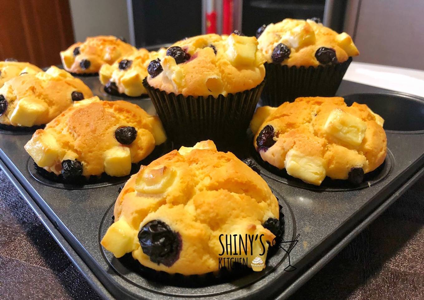 Blueberry cream cheese muffins
