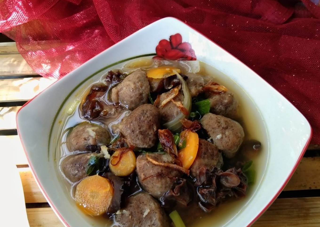 SOP bakso kulit pisang