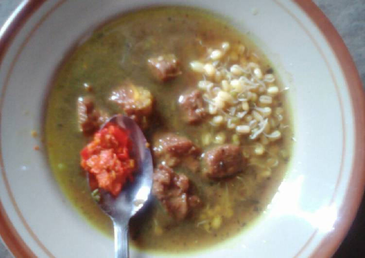 Rawon daging sapi