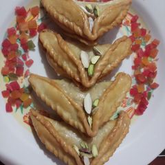A picture of Shahi Mava gujiya.