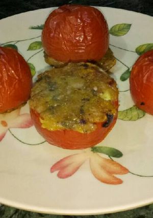 A picture of Rosted stuff tomato.