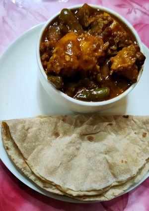 চিলি চিকেন (Chilli chicken recipe in Bengali) রেসিপির প্রধান ছবি
