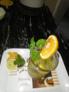 ઓરેન્જ મોકટેલ (-Orange Mocktail Recipe In Gujarati) રેસીપી મુખ્ય ફોટો