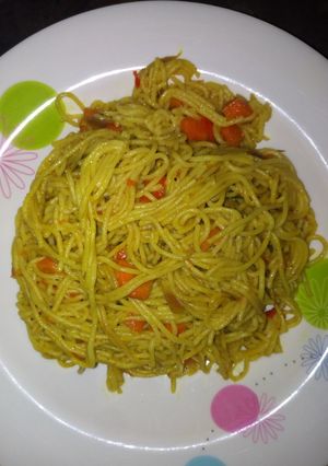 A picture of Fried spagetti.