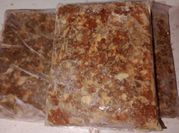 Una foto de carne molida de res en chile pasilla