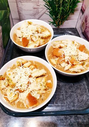 Une photo de Soupe à l'oignon 😋