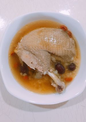 營養滿分紅棗枸杞糯米雞湯湯 的食譜成品照片