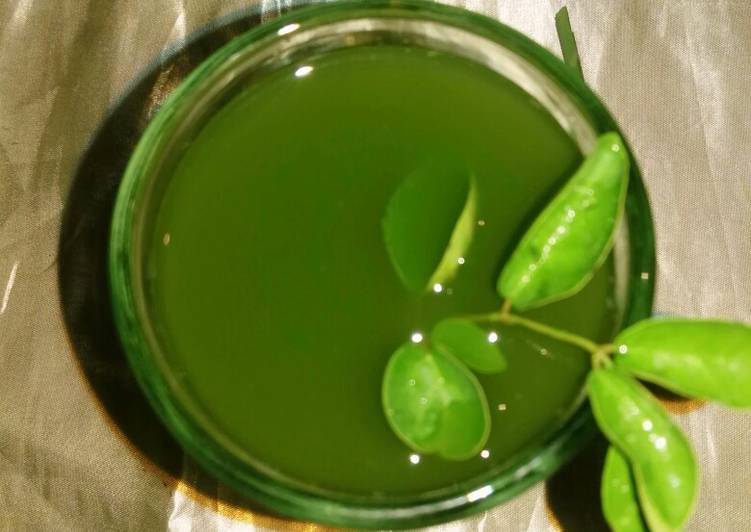 Steps to Make Speedy Lemon grass cocumber juice