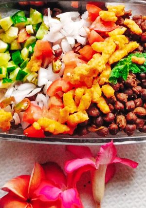 A picture of Black Chickpea Salad.