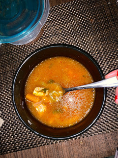 Una foto de Caldo de pescado 🐠